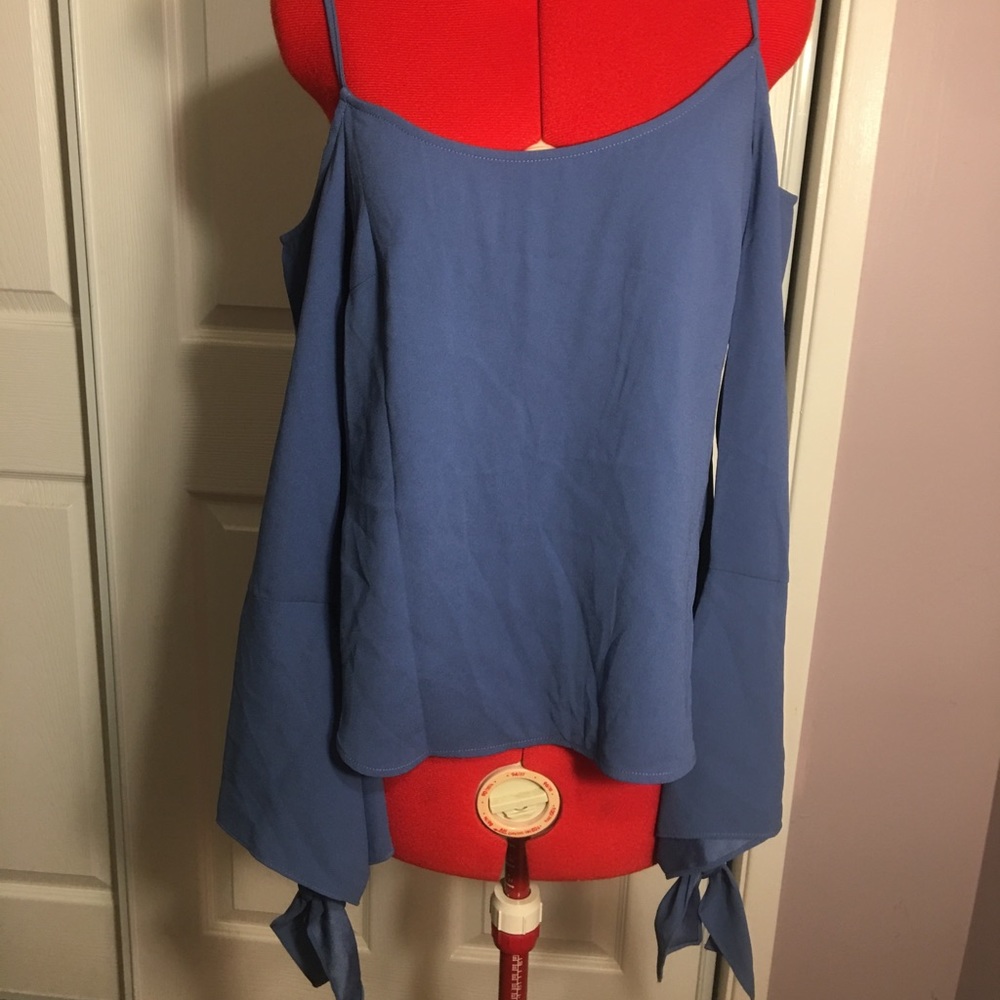 💖🌺Bcbg Maxazria blouse🌺🌸💗 - Picture 1 of 7